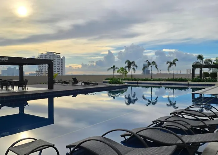Aparthotel Taft East Gate *